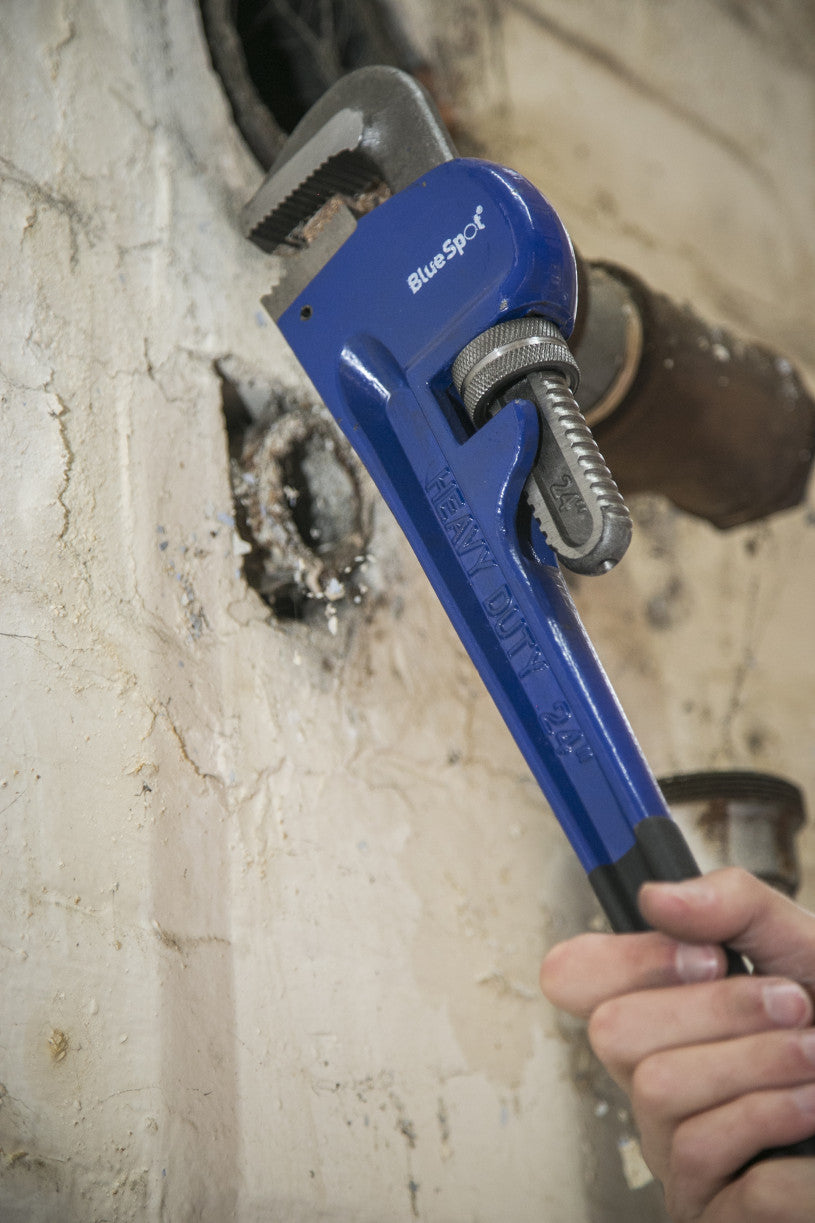 Cast Iron 600mm Pipe Wrench 24", Features 76mm Jaw Width & Dipped Foam Handle